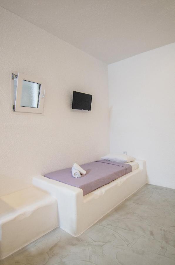 George & Irene Hotel إيوس خورا المظهر الخارجي الصورة